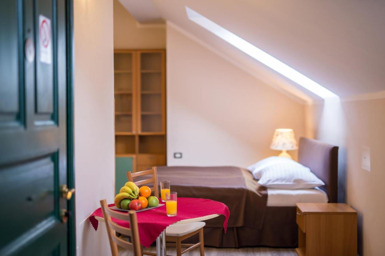 Duskova Apartments Prag Eksteriør billede