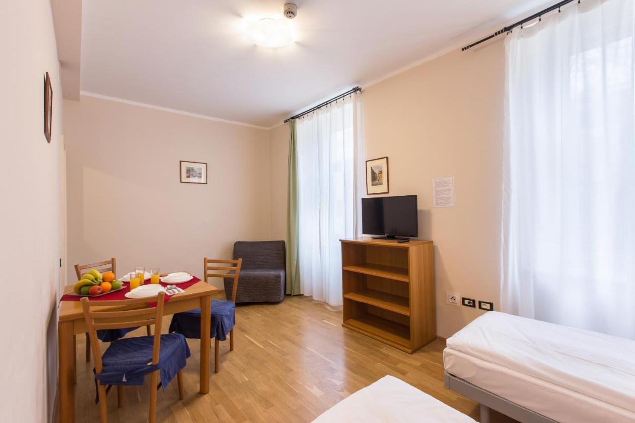 Duskova Apartments Prag Eksteriør billede