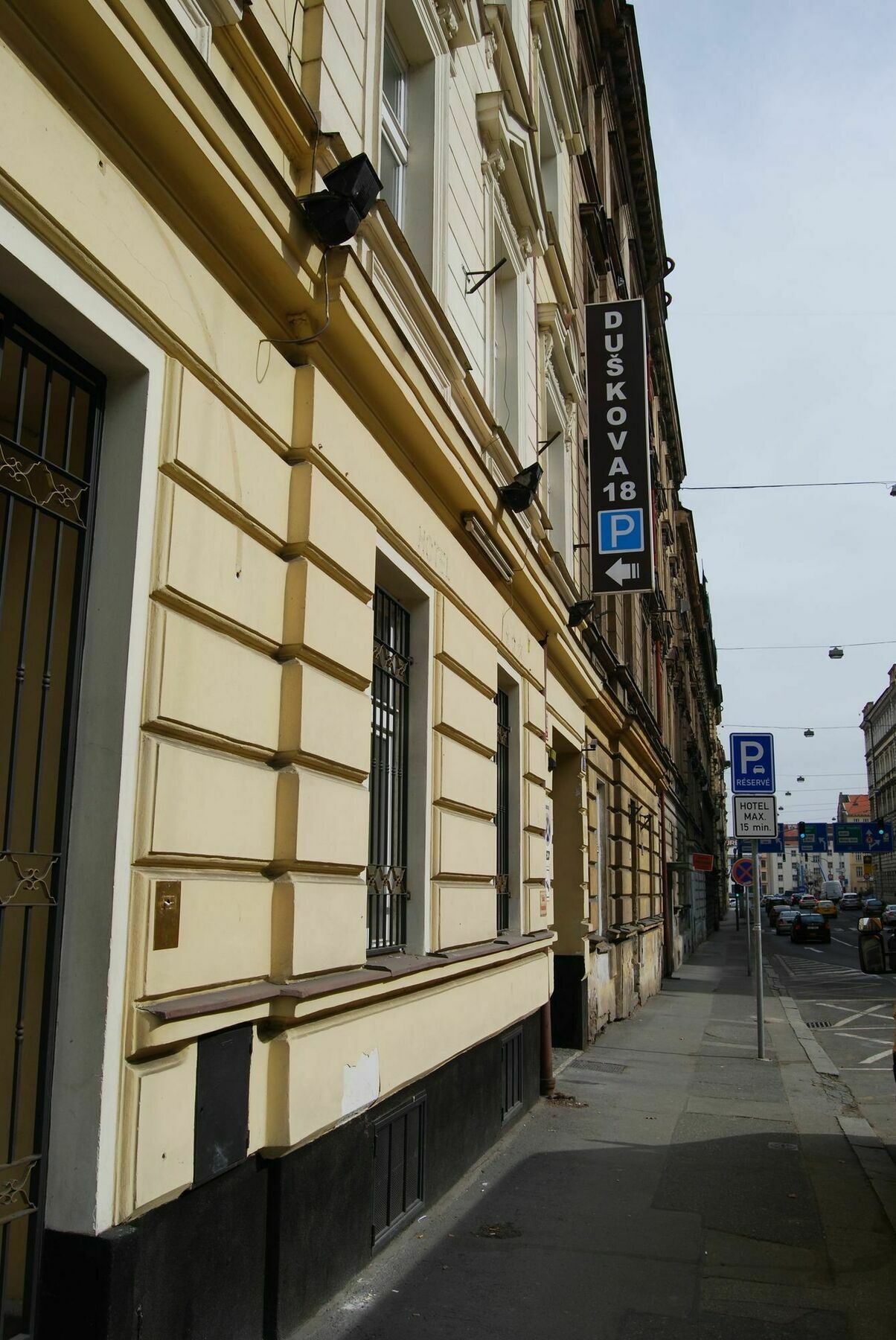 Duskova Apartments Prag Eksteriør billede